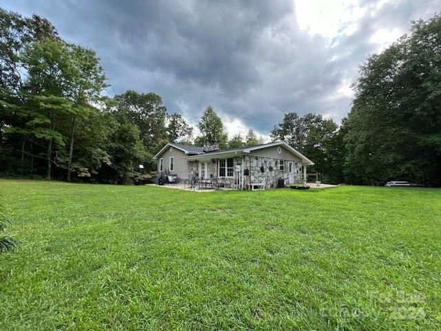 2201 Tatertown Loop Nebo, NC 28761