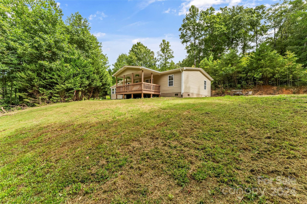 218 Woodrun Dr Marion, NC 28752