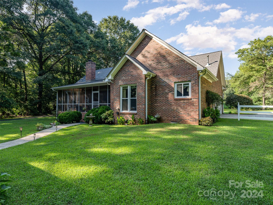 10227 Mount Holly Rd Charlotte, NC 28214