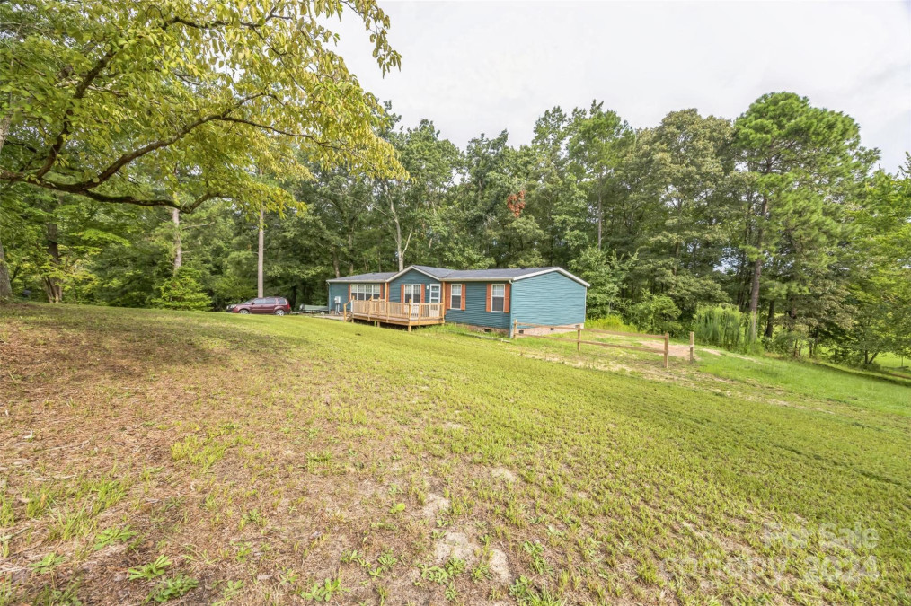 18510 Samaritan Farm Rd Laurel Hill, NC 28351