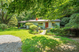 98 Chestnut Hill Rd Black Mountain, NC 28711