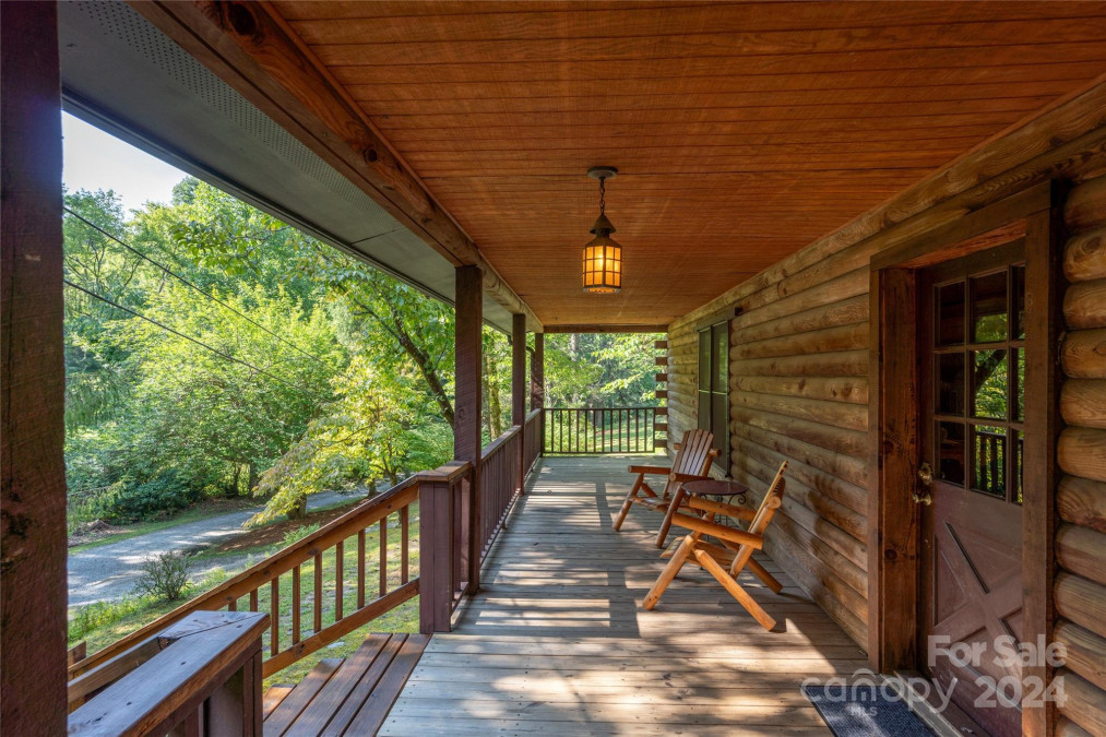 55 Valley Ln Pisgah Forest, NC 28768