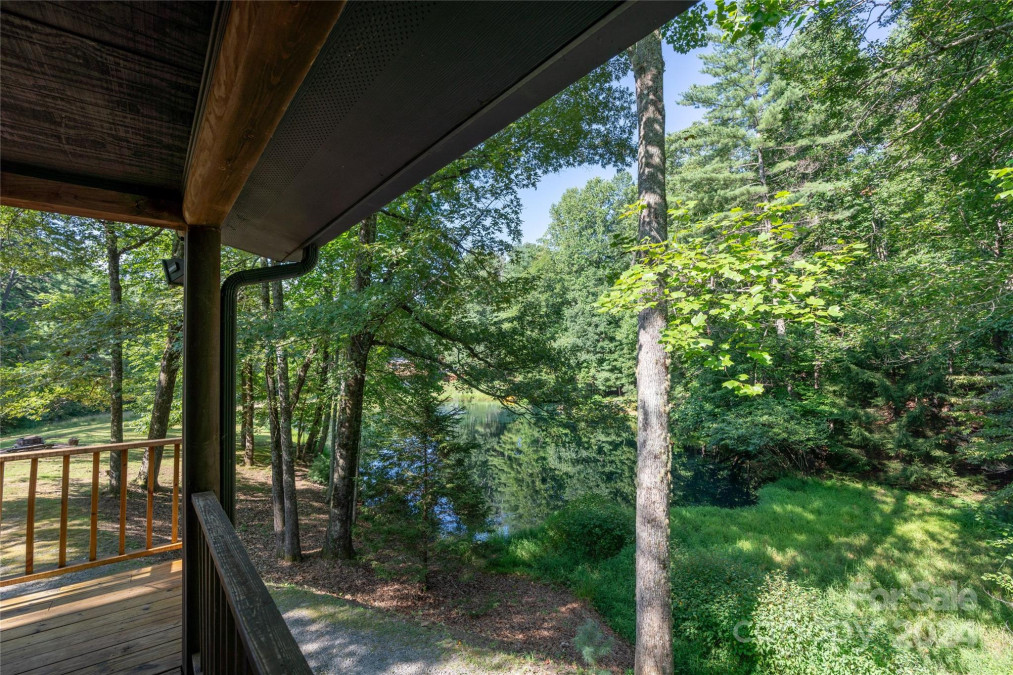 55 Valley Ln Pisgah Forest, NC 28768