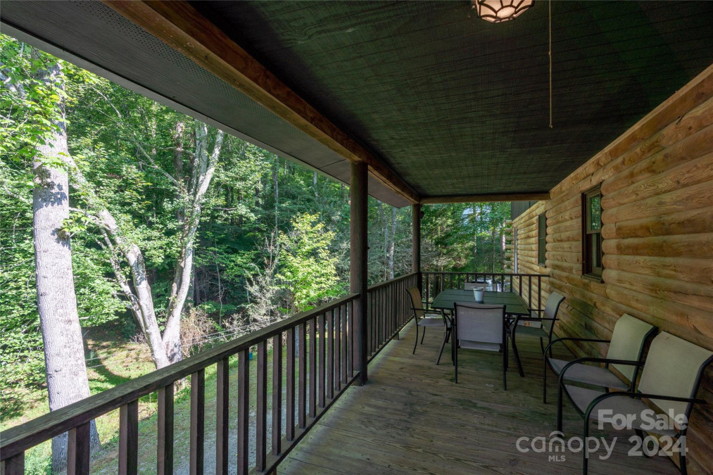 55 Valley Ln Pisgah Forest, NC 28768