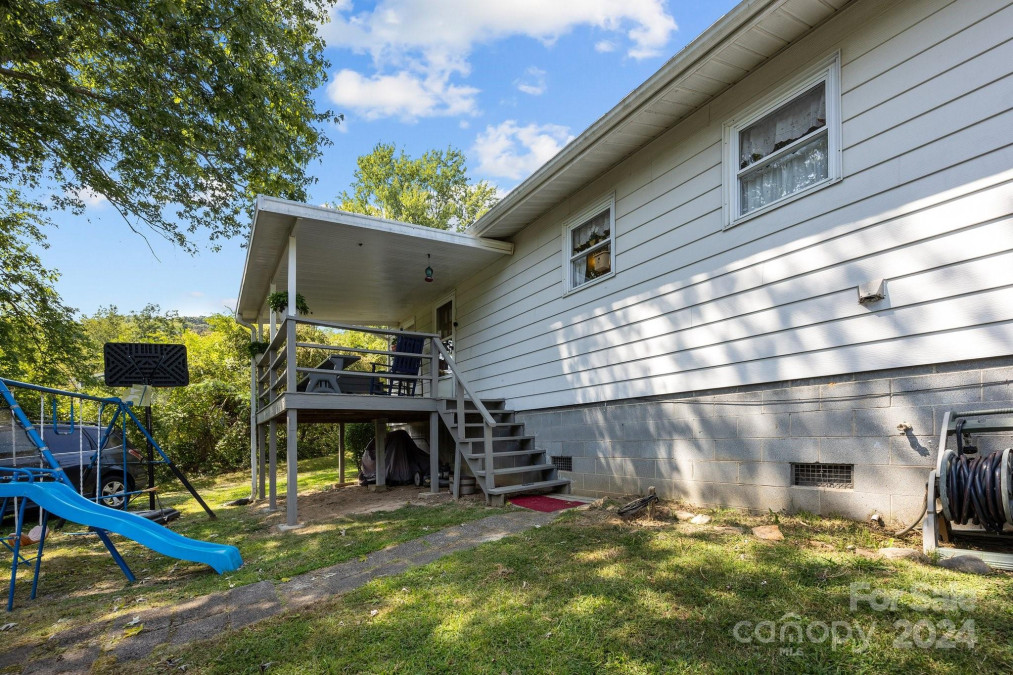 204 Cedar Hill Rd Asheville, NC 28806