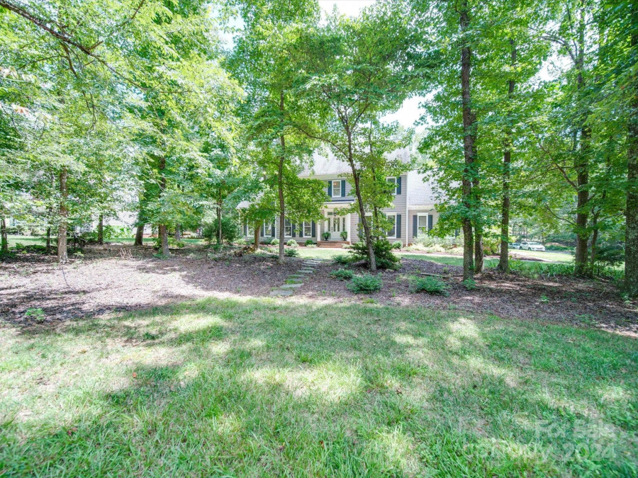 10439 Hanging Moss Trl Charlotte, NC 28227