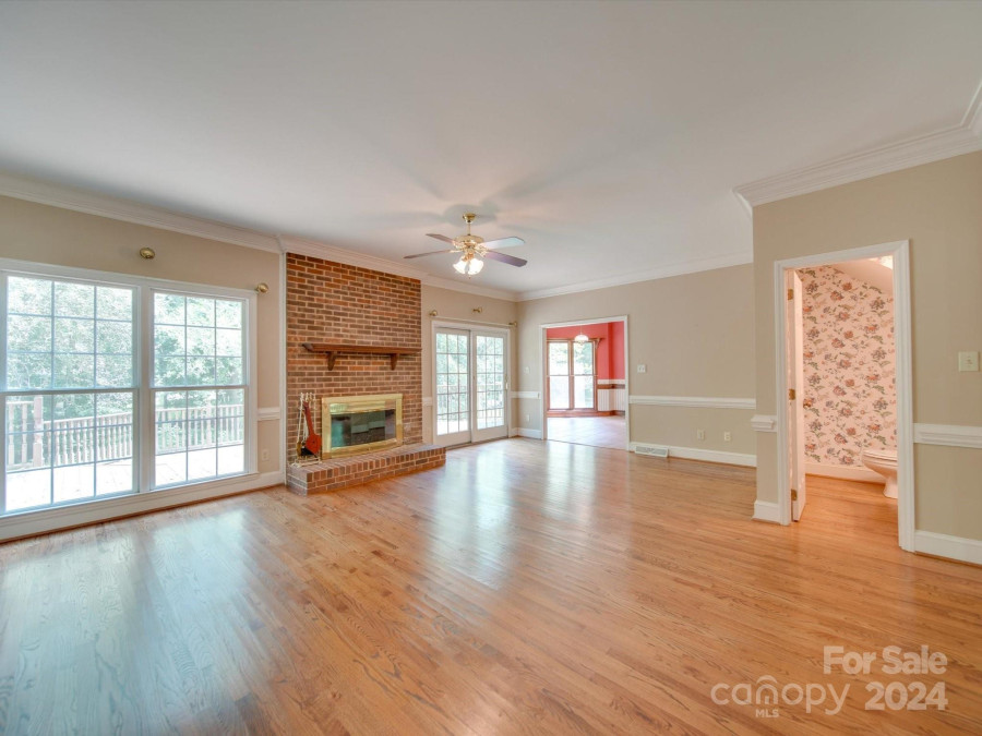 10439 Hanging Moss Trl Charlotte, NC 28227