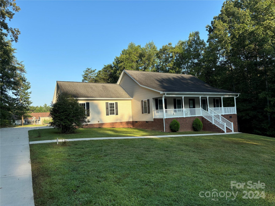 475 Cornerstone Dr Taylorsville, NC 28681