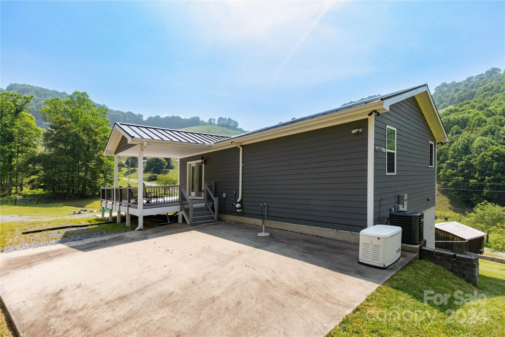 2345 Sugar Camp Rd Marshall, NC 28753