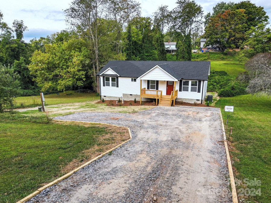 41 Shannon Dr Asheville, NC 28803