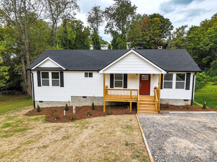 41 Shannon Dr Asheville, NC 28803