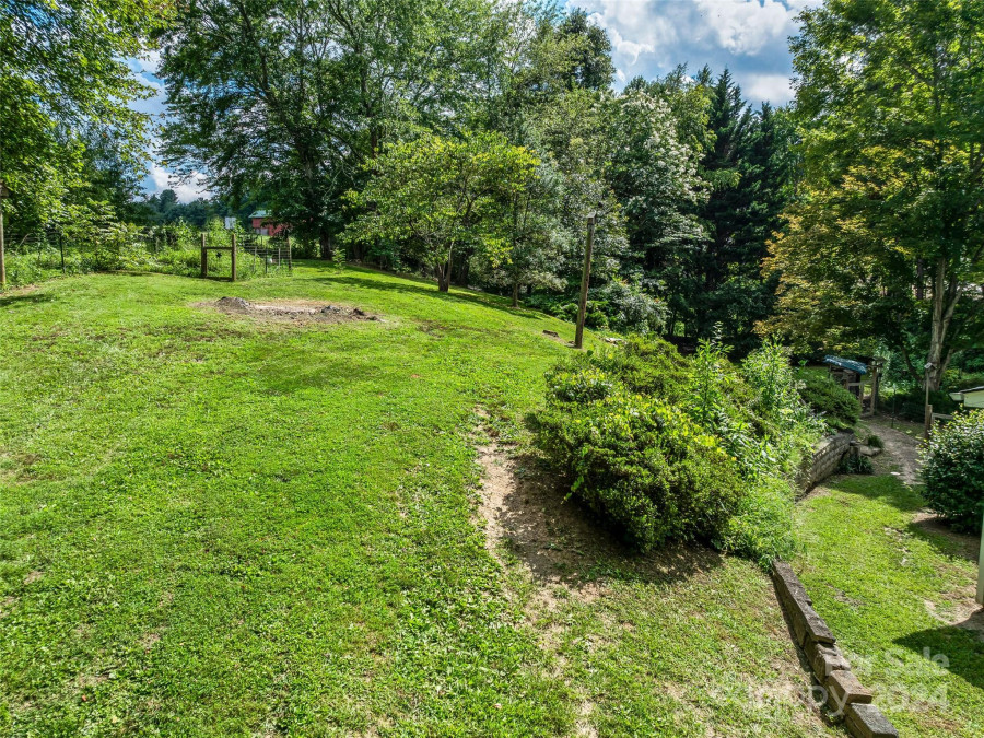 5 Buncombe School Rd Asheville, NC 28806