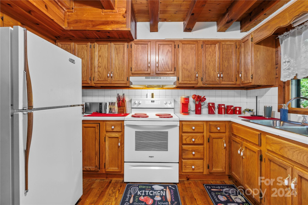 282 Soco Acres Rd Maggie Valley, NC 28751