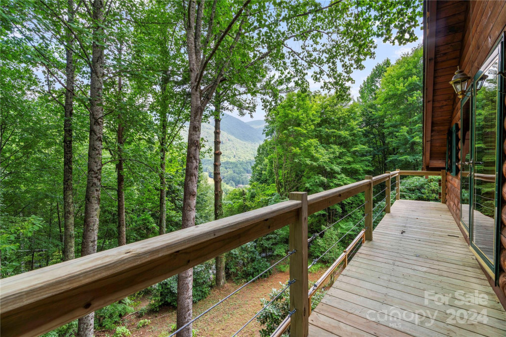 282 Soco Acres Rd Maggie Valley, NC 28751