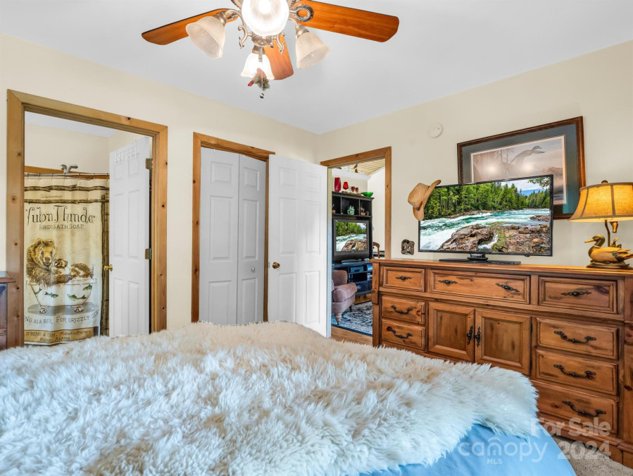 117 Jasmin Dr Lake Lure, NC 28746