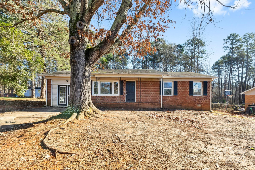 1502 Northwoods Dr Kings Mountain, NC 28086