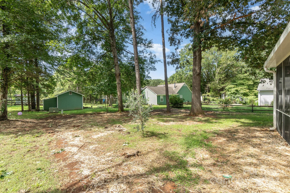 13828 Dannemara Dr Pineville, NC 28134