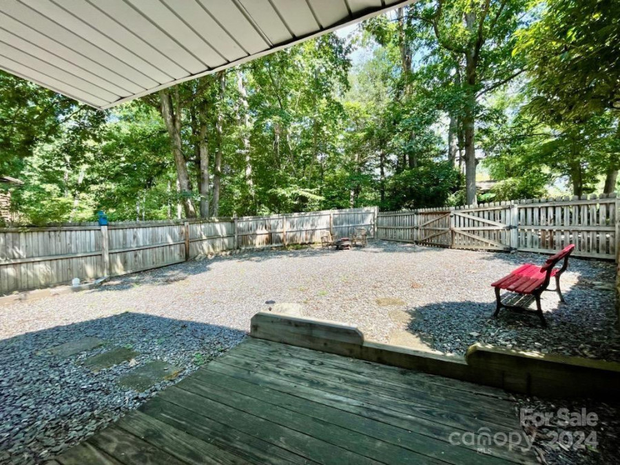 200 Laurel Circle Dr Black Mountain, NC 28711