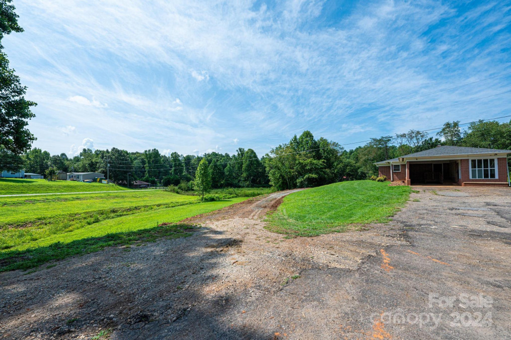 1326 Dudley Shoals Rd Granite Falls, NC 28630