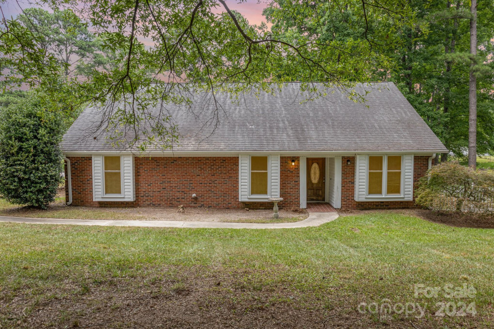 2763 Cane Mill Rd Lancaster, SC 29720