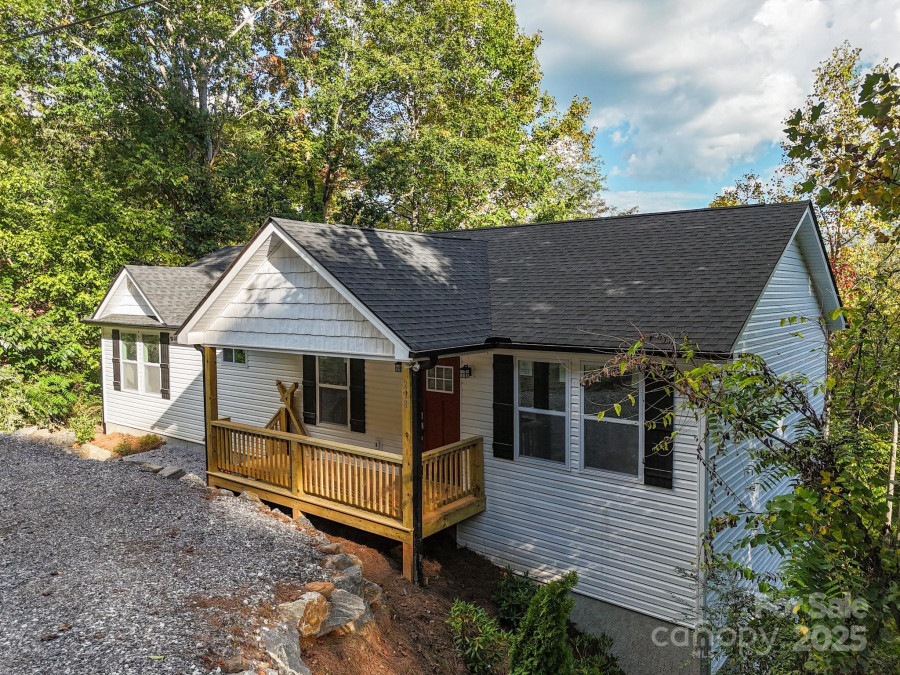 218 Westwood Ave Swannanoa, NC 28778