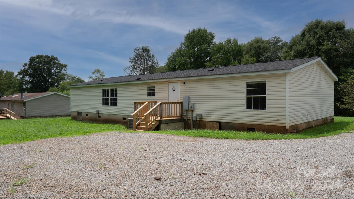 223 Jessica Lee Ln Taylorsville, NC 28681