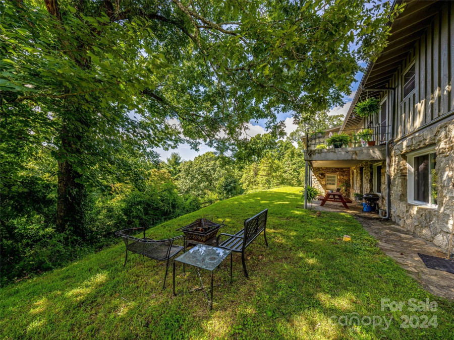 1411 Cabin Creek Rd Zirconia, NC 28790