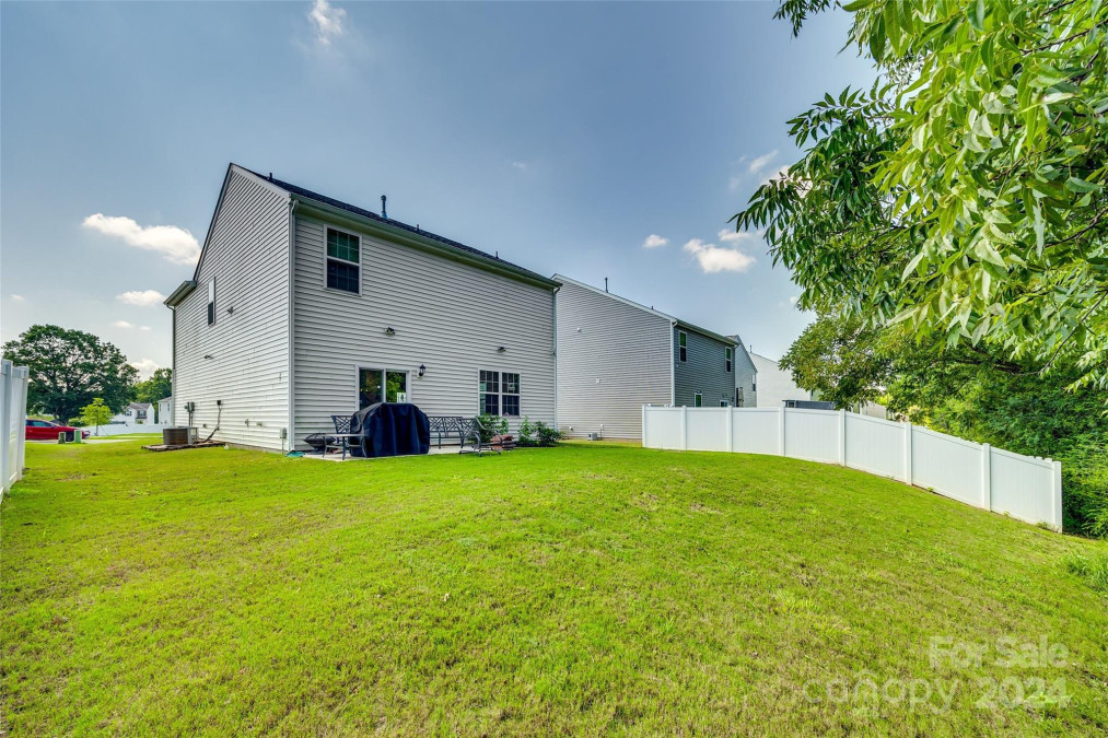 518 King Clover Ln Clover, SC 29710