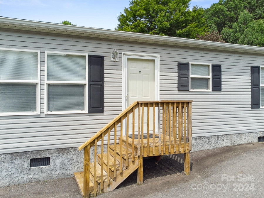 614 Old Us 19e Hw Spruce Pine, NC 28777