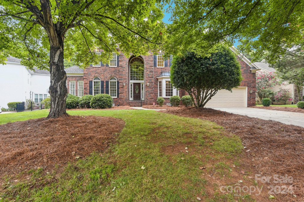 7307 Versailles Ln Charlotte, NC 28277