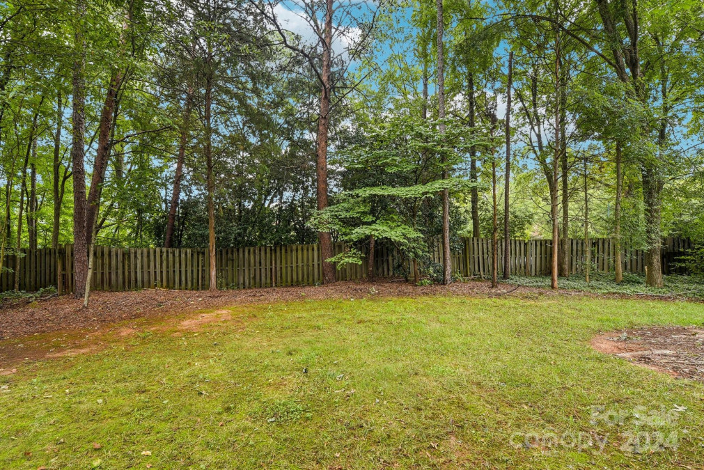 7307 Versailles Ln Charlotte, NC 28277