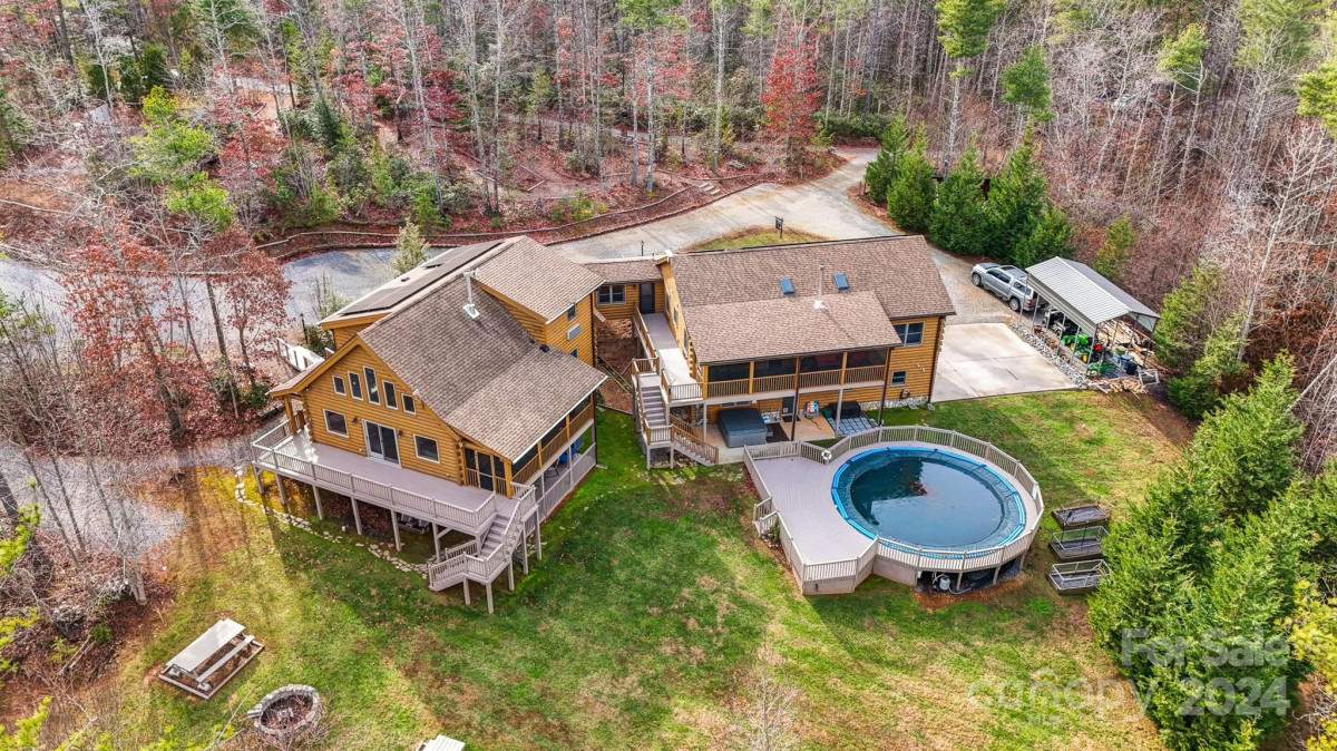 2257 Quiet Creek Ln Lenoir, NC 28645