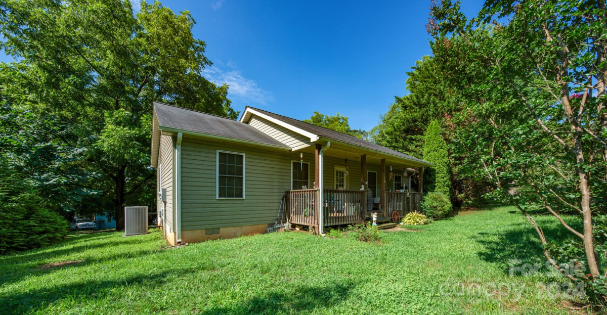 19 Fieldtop Ln Arden, NC 28704