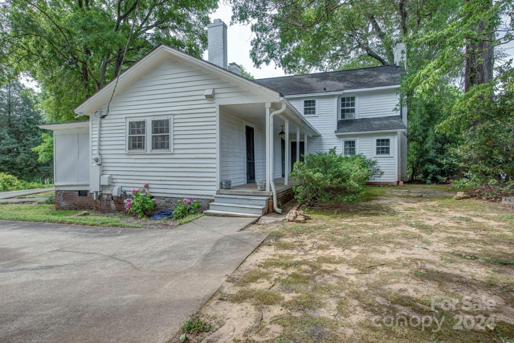 35 Catawba St Belmont, NC 28012