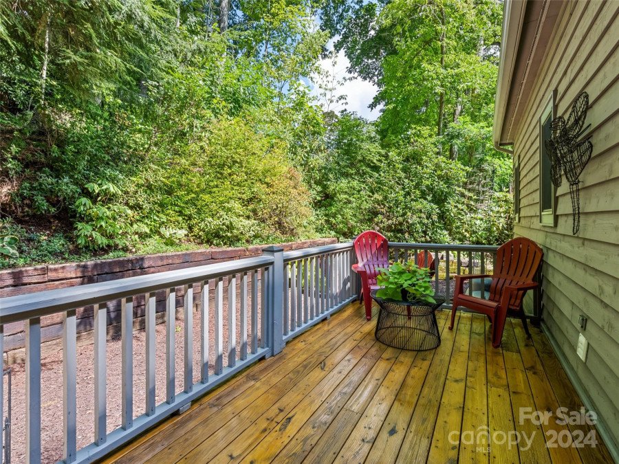 710 Falcon Ridge None Waynesville, NC 28786