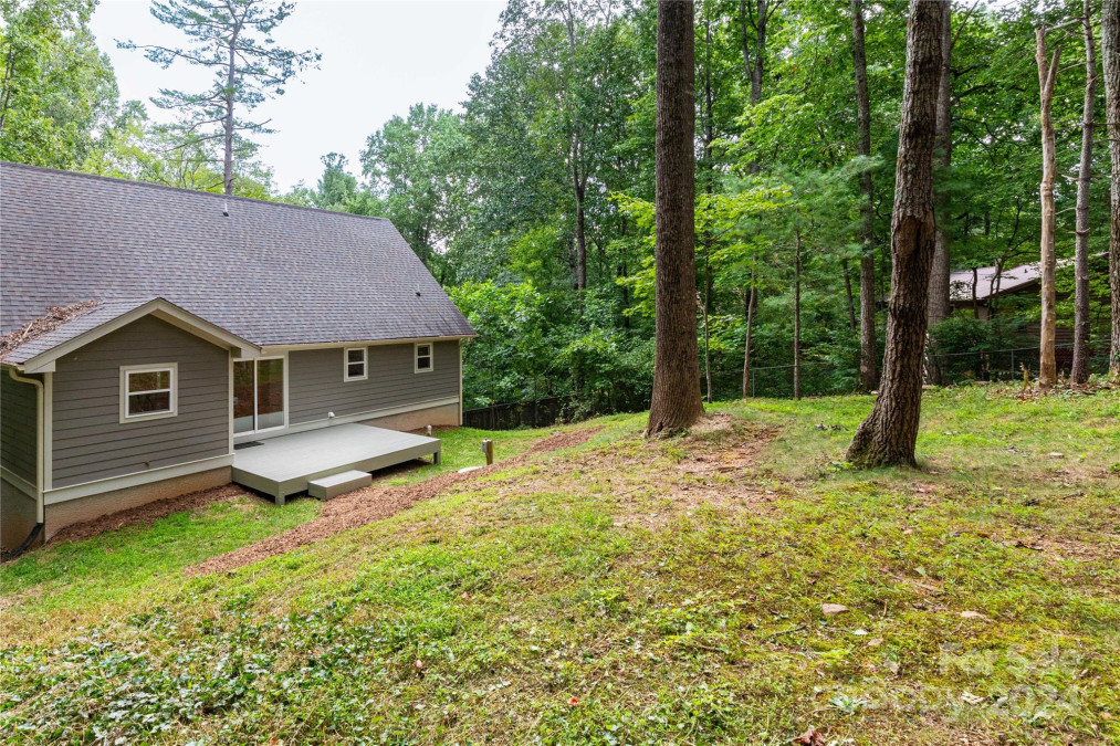 17 Mayfair Pl Arden, NC 28704