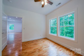 510 Deaverview Rd Asheville, NC 28806