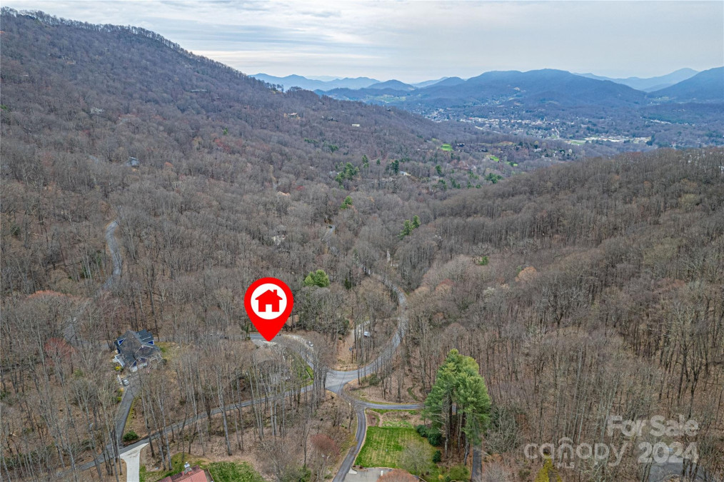 1585 Eagles Nest Rd Waynesville, NC 28786