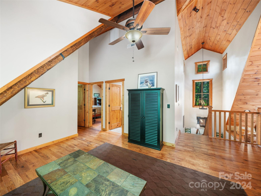 354 Vance Gap Rd Asheville, NC 28804