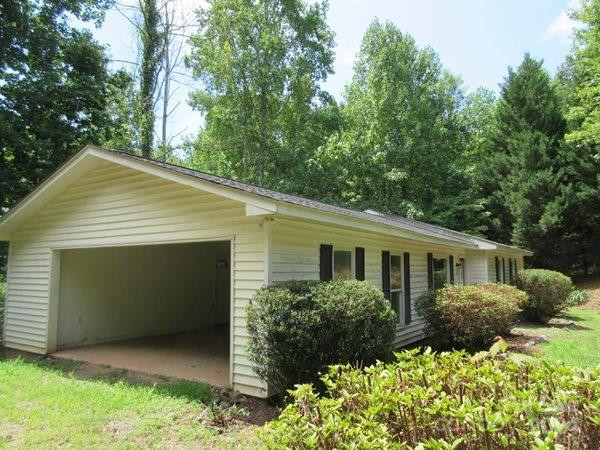 50 Hawkins Ln Mill Spring, NC 28756