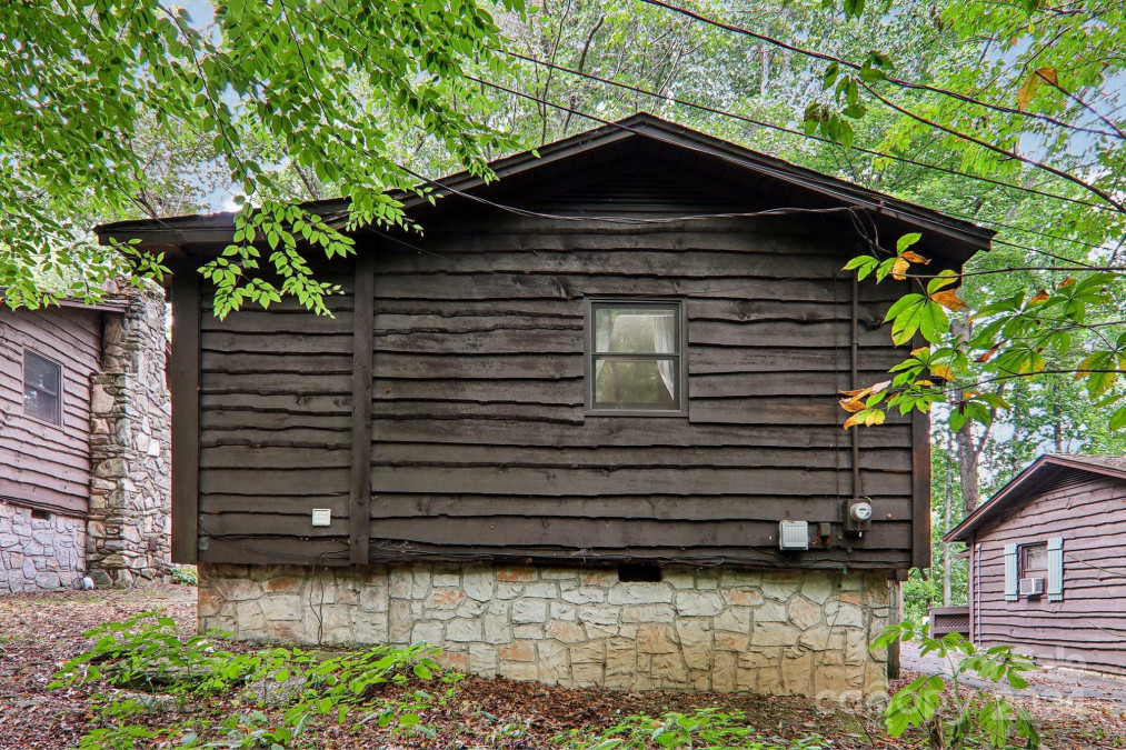 45 Sassafras Ln Maggie Valley, NC 28751