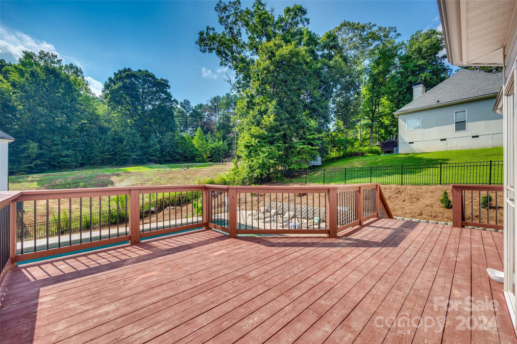 164 Quiet Cove Rd Mooresville, NC 28117