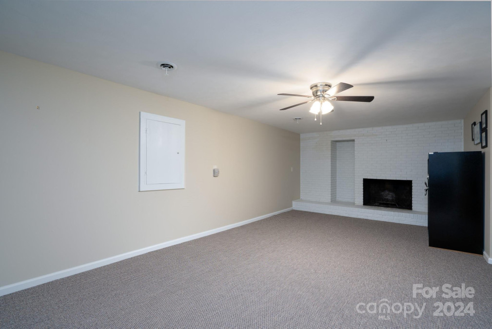 2010 Collins Dr Albemarle, NC 28001