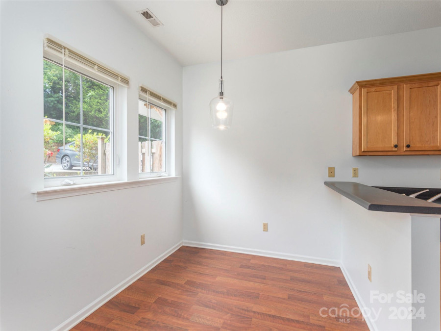 5 Penley Ave Asheville, NC 28804