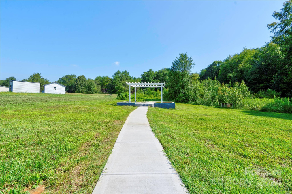 138 Rollingbrook Rd Kings Mountain, NC 28086