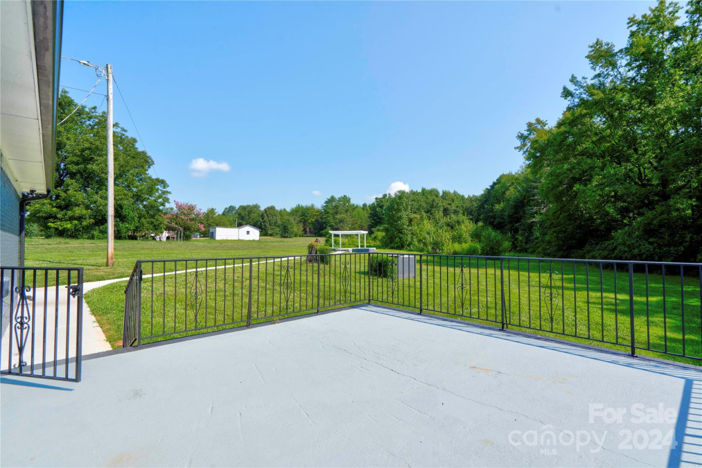 138 Rollingbrook Rd Kings Mountain, NC 28086