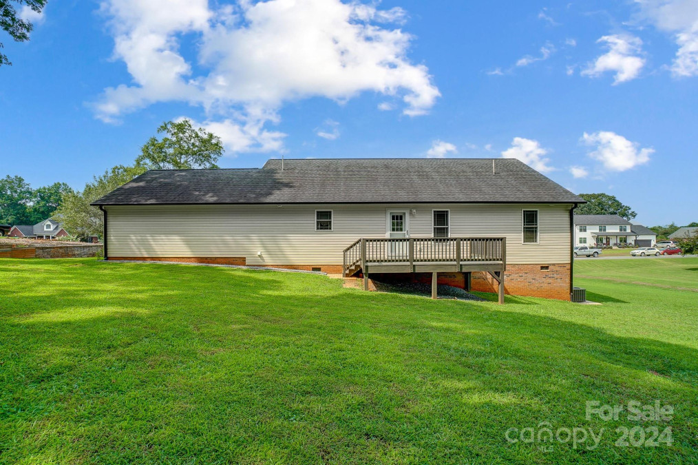 2497 Carriage Ln Lincolnton, NC 28092