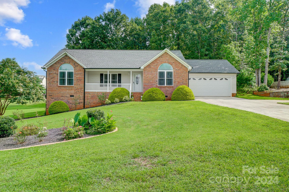 2497 Carriage Ln Lincolnton, NC 28092