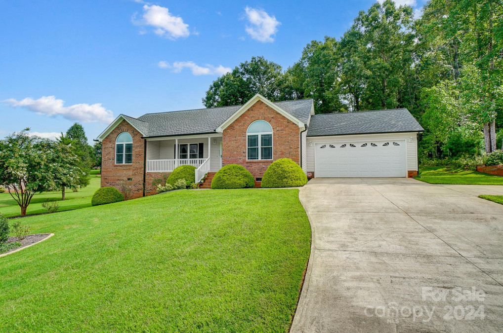 2497 Carriage Ln Lincolnton, NC 28092