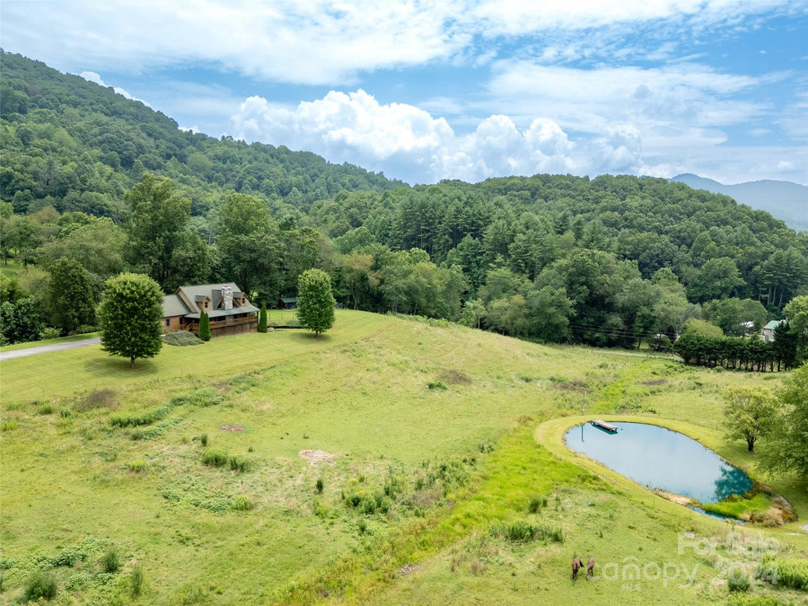 644 Rabbit Skin Rd Waynesville, NC 28785